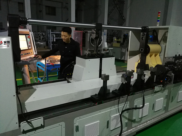 貝朗自動化調機師在客戶車間 貝朗自動化調機師在客戶車間