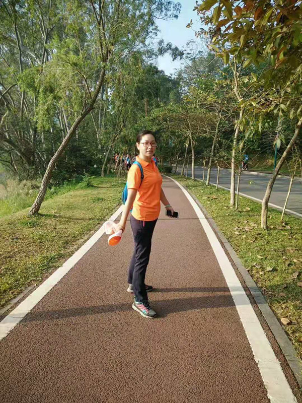 貝朗美女 貝朗美女